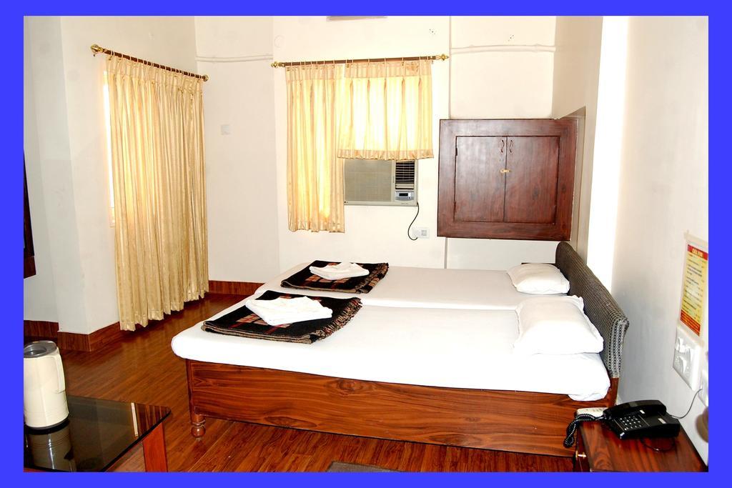 Hotel Kusum Bhilai Номер фото