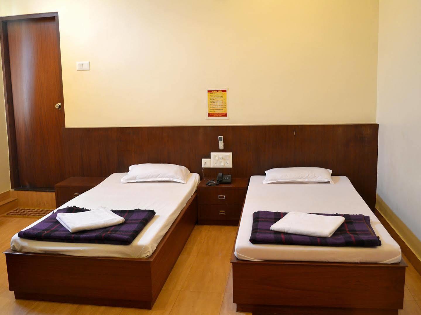Hotel Kusum Bhilai Экстерьер фото